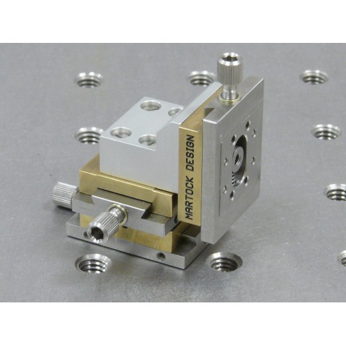 MDE263V - Three-Axis Very-Small XYZ Micropositioner Stage (Vacuum version) MDE263V - Three-Axis Very-Small XYZ Micropositioner Stage (Vacuum version)