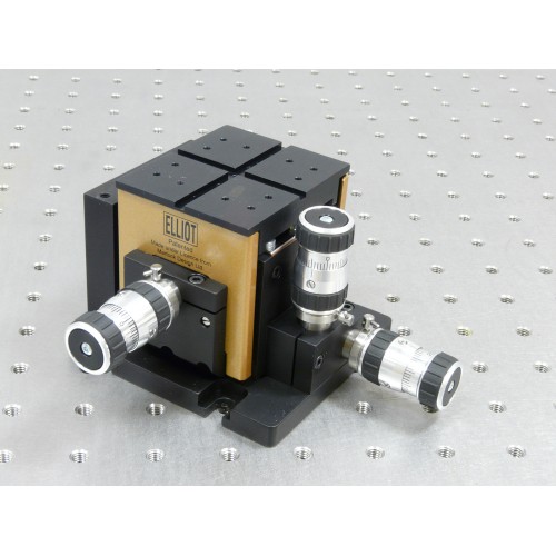 MDE122 - Elliot Gold™ Series XYZ Flexure Stage with High Precision Manual Adjusters MDE122 - Elliot Gold™ Series XYZ Flexure Stage with High Precision Manual Adjusters