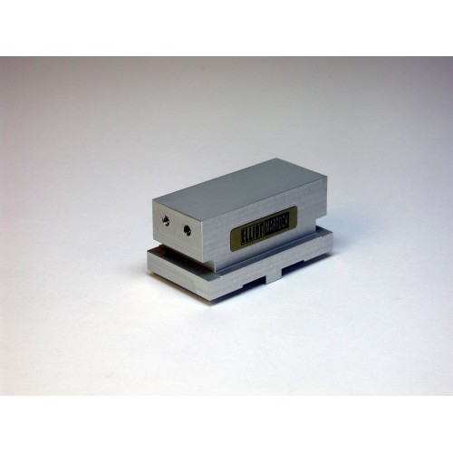 MDE744-14 - Waveguide/Device Holder - 14x18 mm Basic