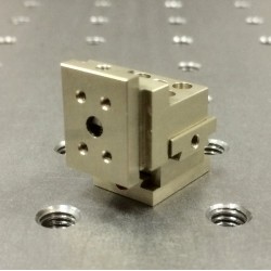 MDE269-3 mm travel XYZ micropositioner MDE269-3 mm travel XYZ micropositioner