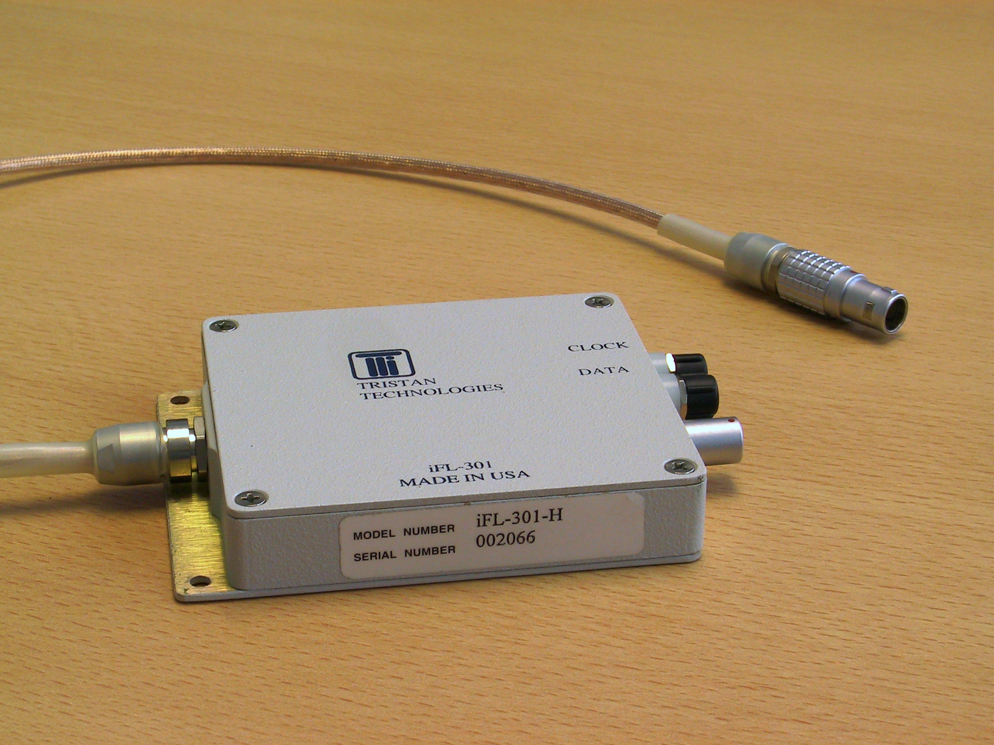 Tristan iMAG iFL-301 Series Flux-Locked Loops (FLLs) offer superior performance for SQUID sensors